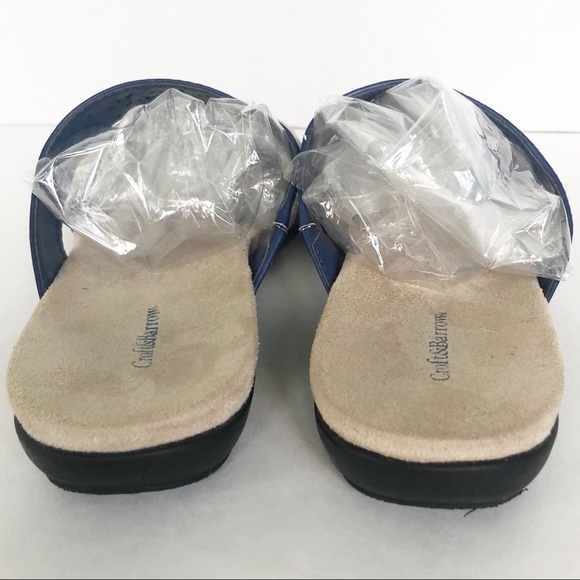 Croft and Barrow Faux Leather Strappy Slip-on Sandals with Cut Outs Cushioned - Picture 6 of 7